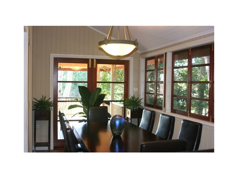 35-39 Longland Street, Cleveland QLD 4163