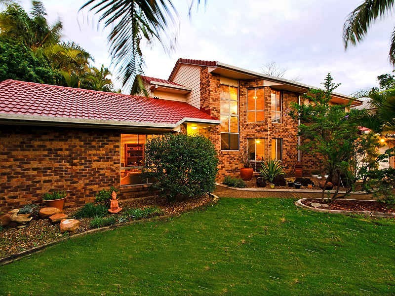 12 Falcon Avenue, Thornlands QLD 4164