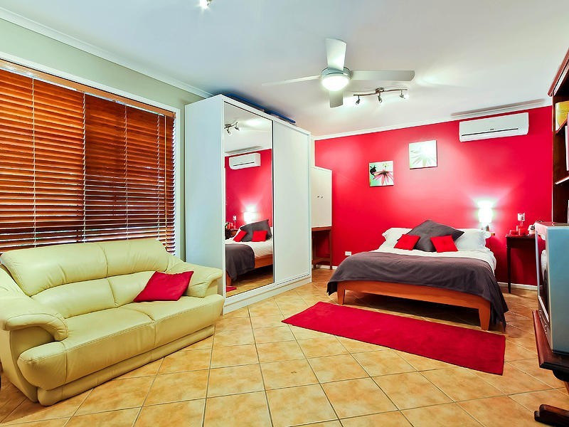 12 Falcon Avenue, Thornlands QLD 4164