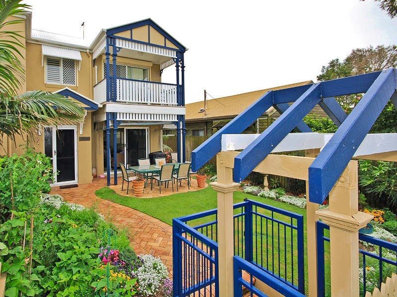 2/192 Shore Street North, Cleveland QLD 4163