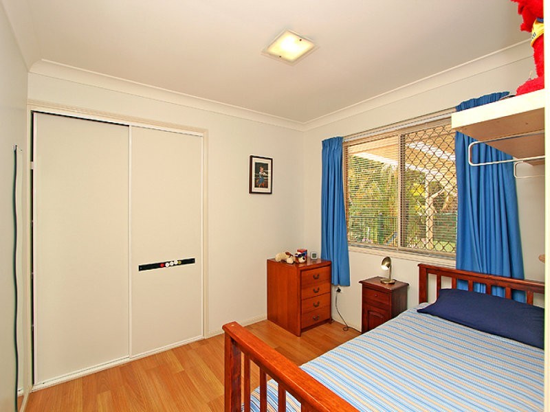 23 Poinciana Avenue, Victoria Point QLD 4165