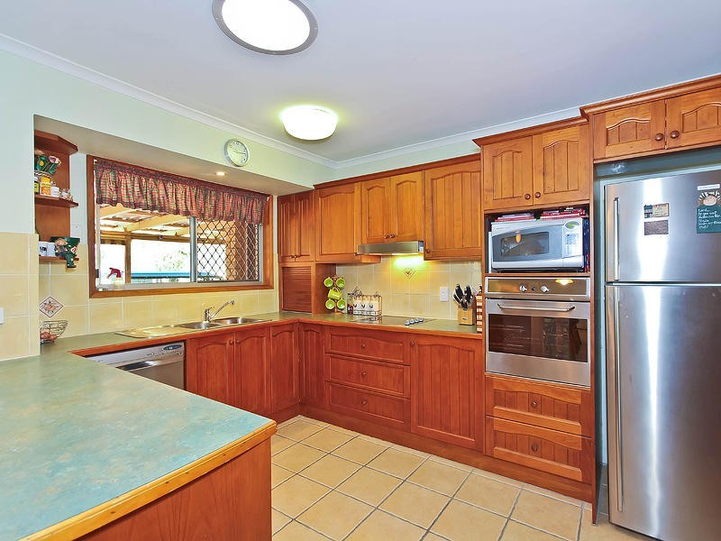 27 Venn Parade, Thornlands QLD 4164