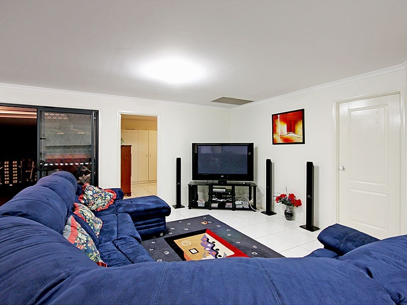 33 Kerder Street, Thornlands QLD 4164