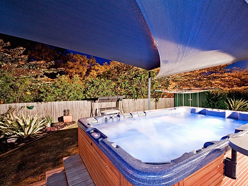 33 Kerder Street, Thornlands QLD 4164