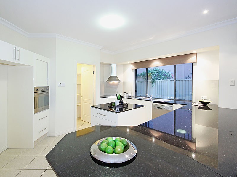 10 White Fig Place, Thornlands QLD 4164