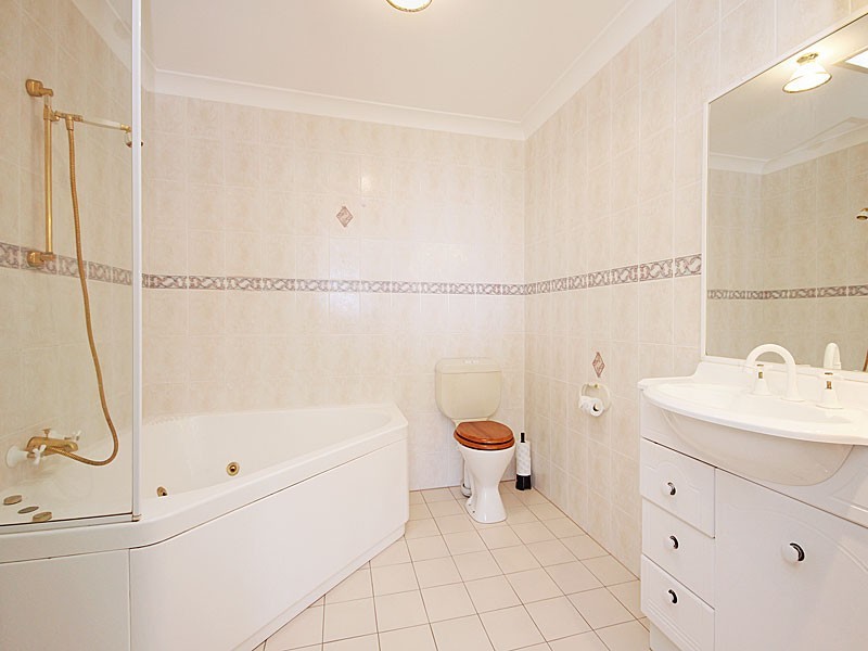 13/127 Shore Street North, Cleveland QLD 4163