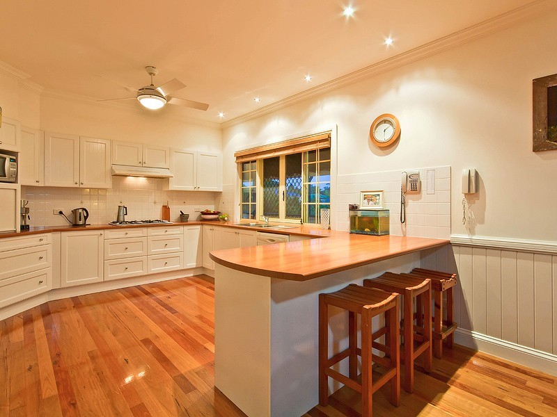 3 Larkspur Street, Redland Bay QLD 4165