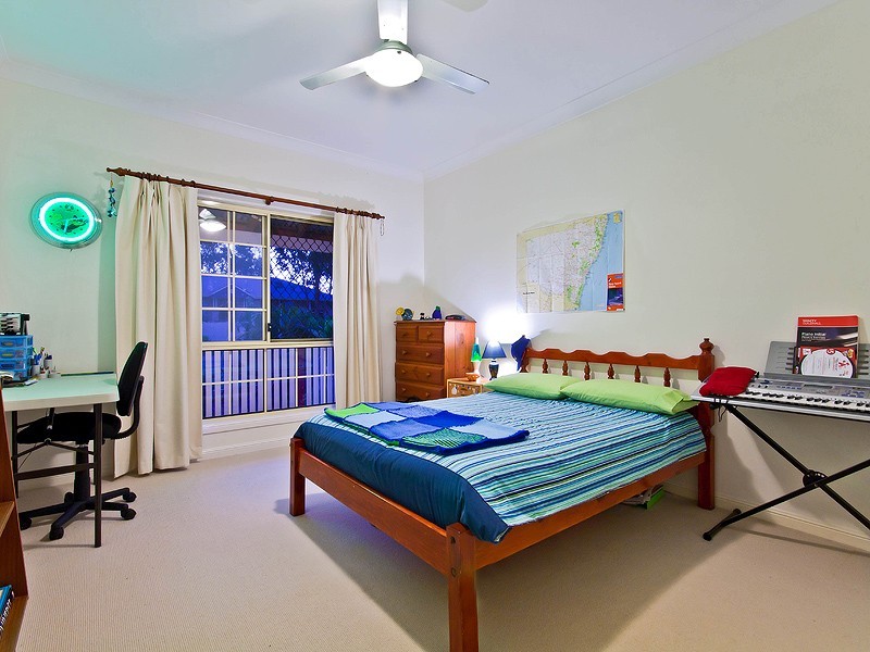 3 Larkspur Street, Redland Bay QLD 4165