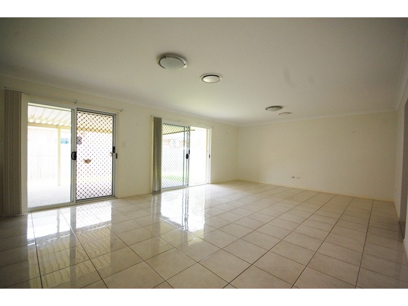 76 Ebony Crescent, Redland Bay QLD 4165