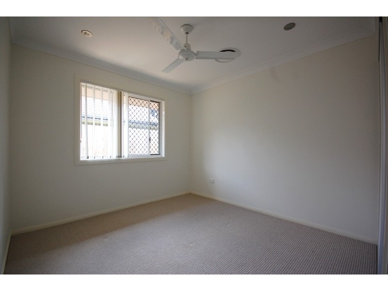 76 Ebony Crescent, Redland Bay QLD 4165