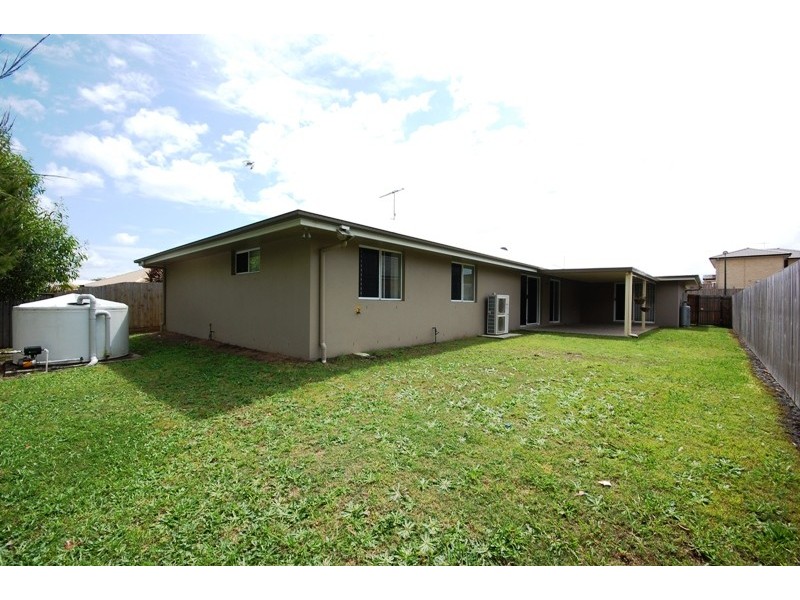 76 Ebony Crescent, Redland Bay QLD 4165