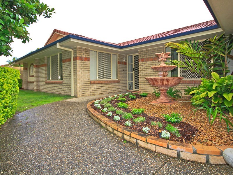 11 Parkgrove Street, Birkdale QLD 4159