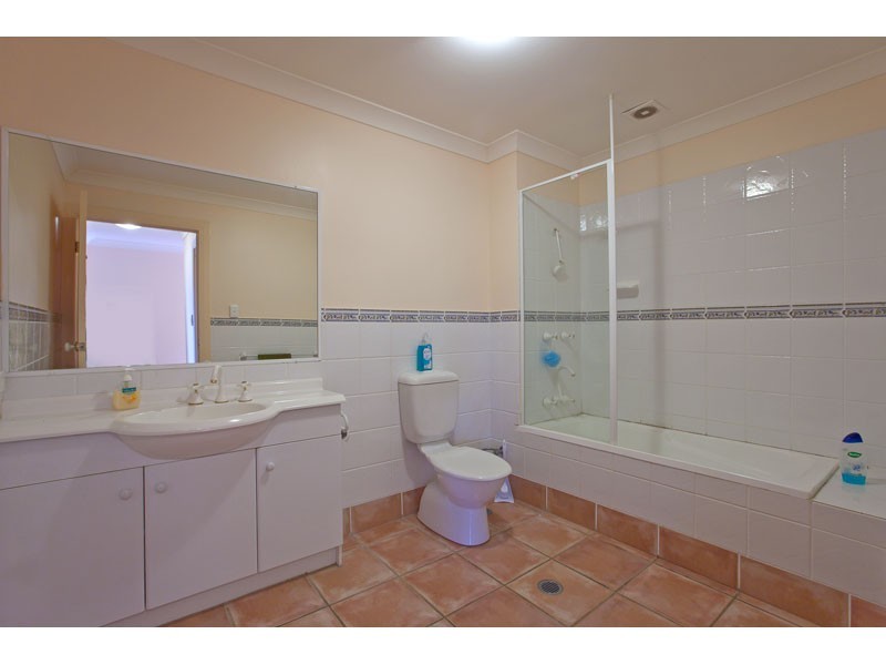 8/68 Shore Street East, Cleveland QLD 4163