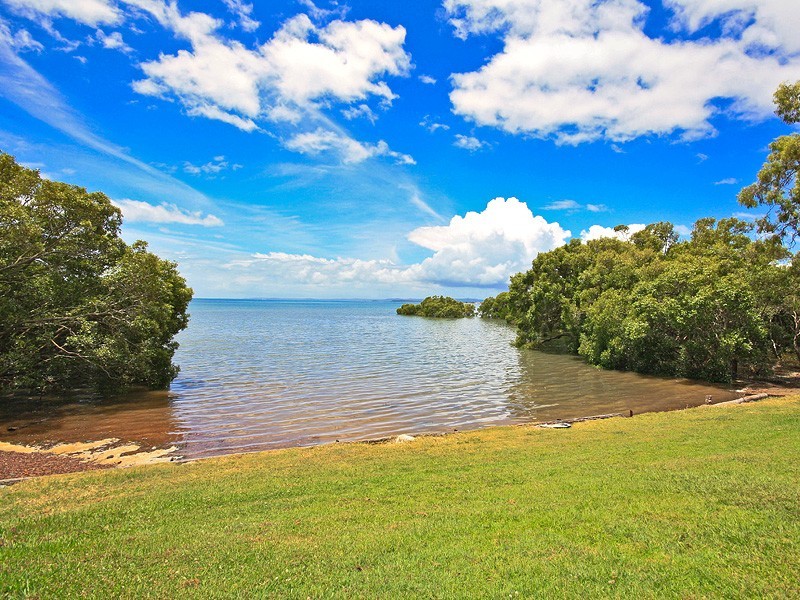 48 Raby Esplanade, Ormiston QLD 4160