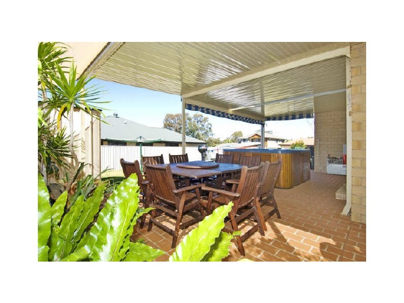 5 Mallan Terrace, Birkdale QLD 4159