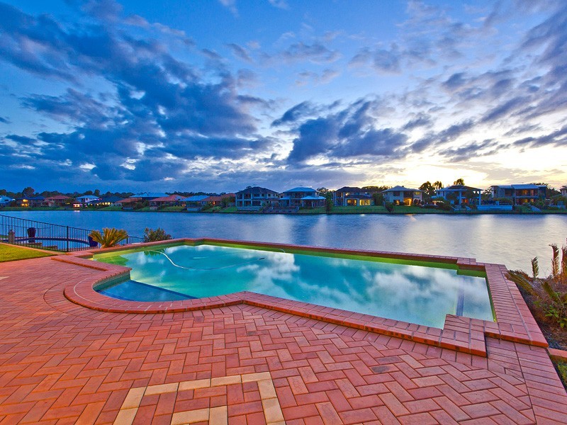 24 Helena Street, Wellington Point QLD 4160