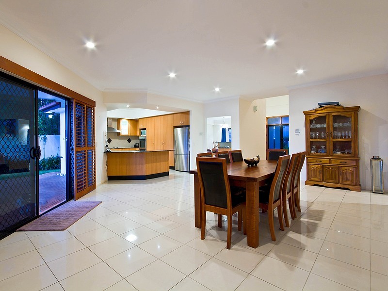 24 Helena Street, Wellington Point QLD 4160