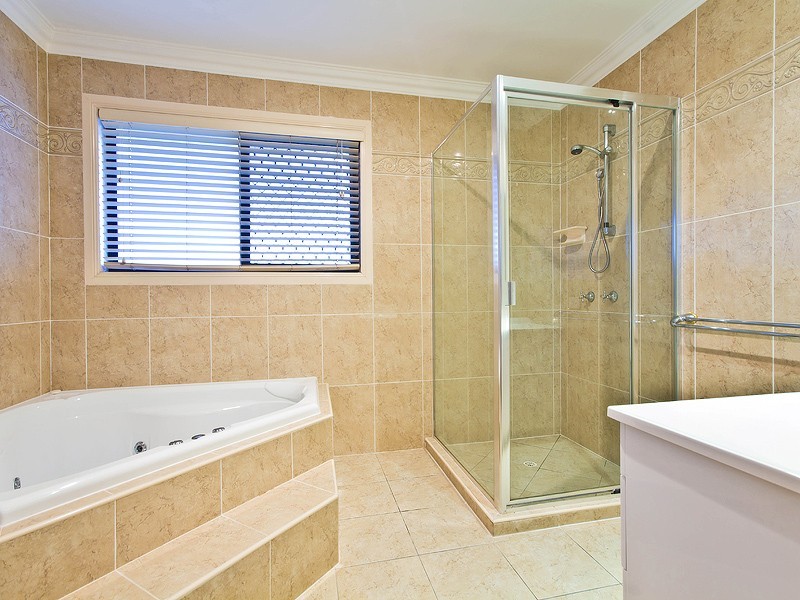 24 Helena Street, Wellington Point QLD 4160