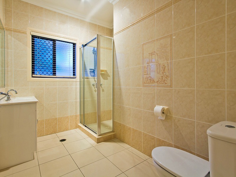 24 Helena Street, Wellington Point QLD 4160