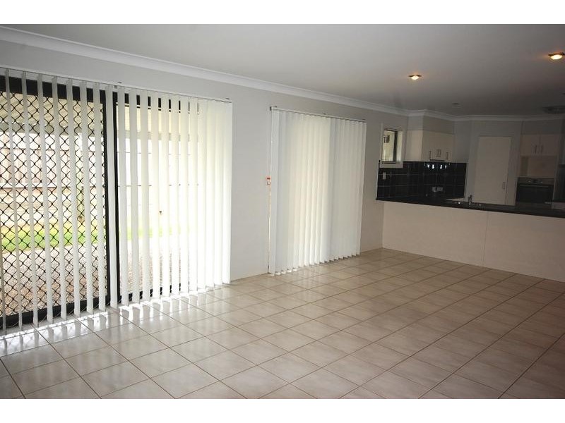 13 Foote Street, Redland Bay QLD 4165