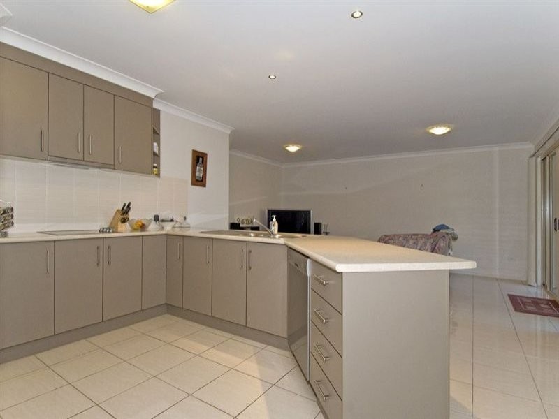 16 Tudar Place, Thornlands QLD 4164