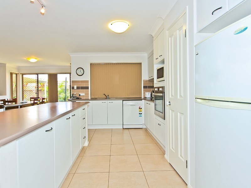35 Sunningdale Drive, Redland Bay QLD 4165