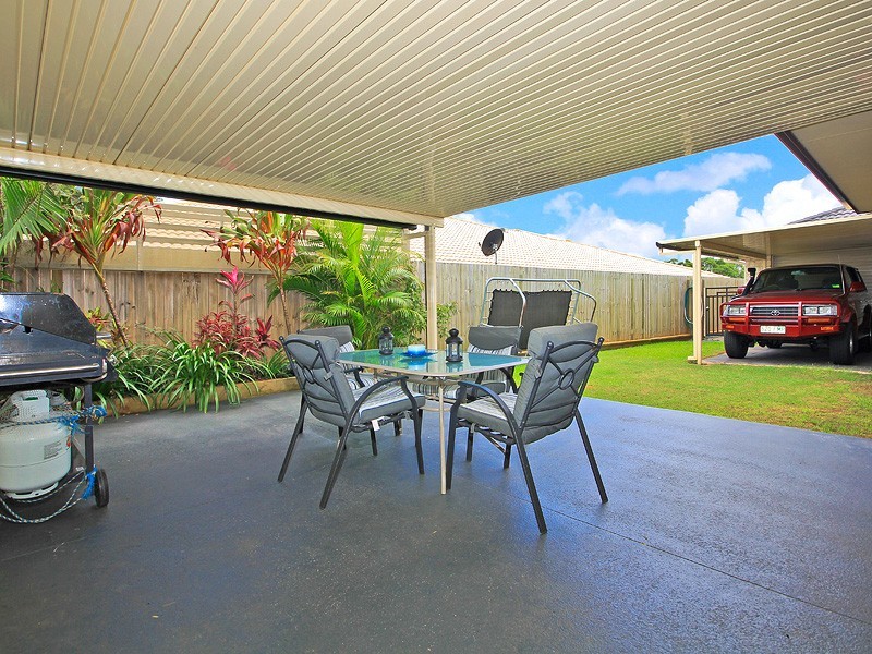 35 Sunningdale Drive, Redland Bay QLD 4165