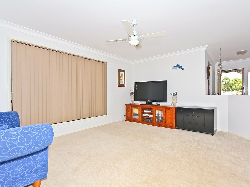 35 Sunningdale Drive, Redland Bay QLD 4165