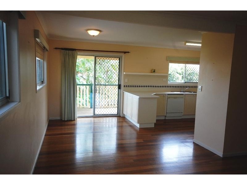 16 Bee Street, Ormiston QLD 4160