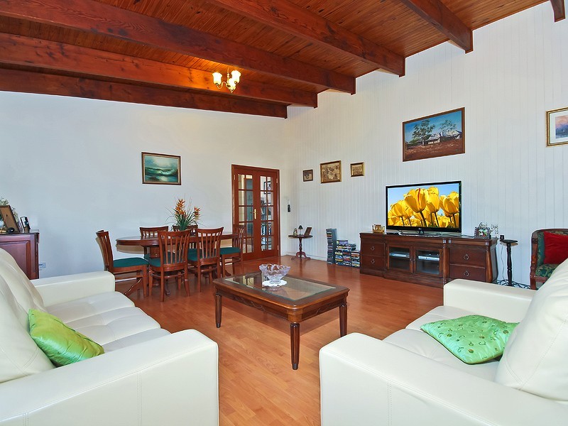 136 Passage Street, Cleveland QLD 4163