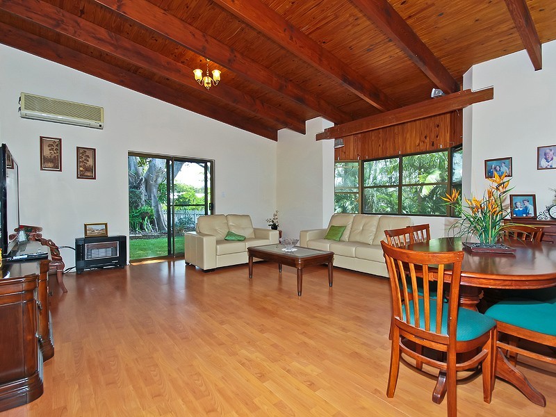 136 Passage Street, Cleveland QLD 4163