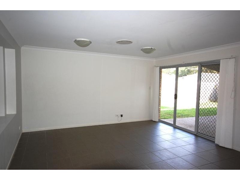 6 Turquoise Street, Redland Bay QLD 4165