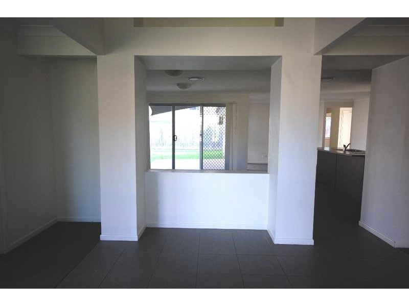 6 Turquoise Street, Redland Bay QLD 4165