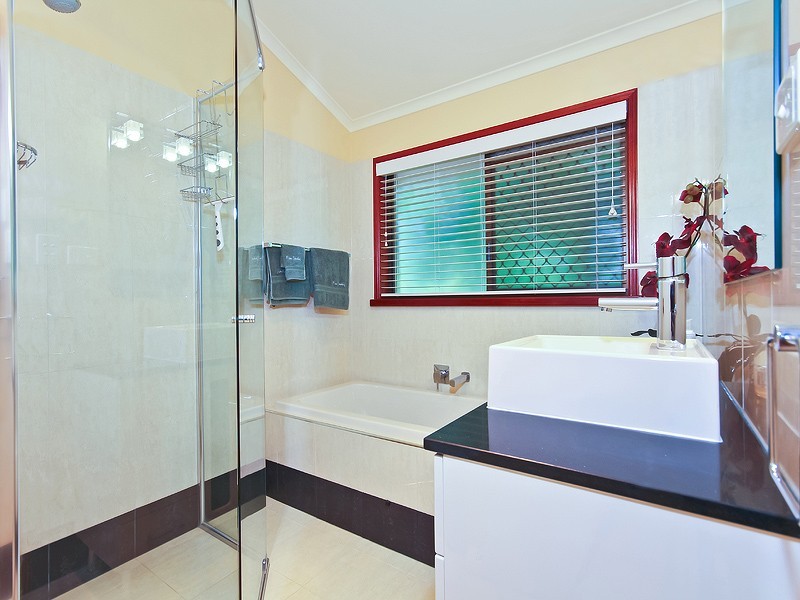 5 Noela Court, Rochedale South QLD 4123