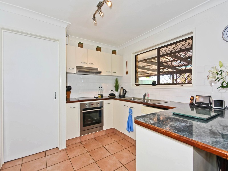5 Albatross Street, Victoria Point QLD 4165