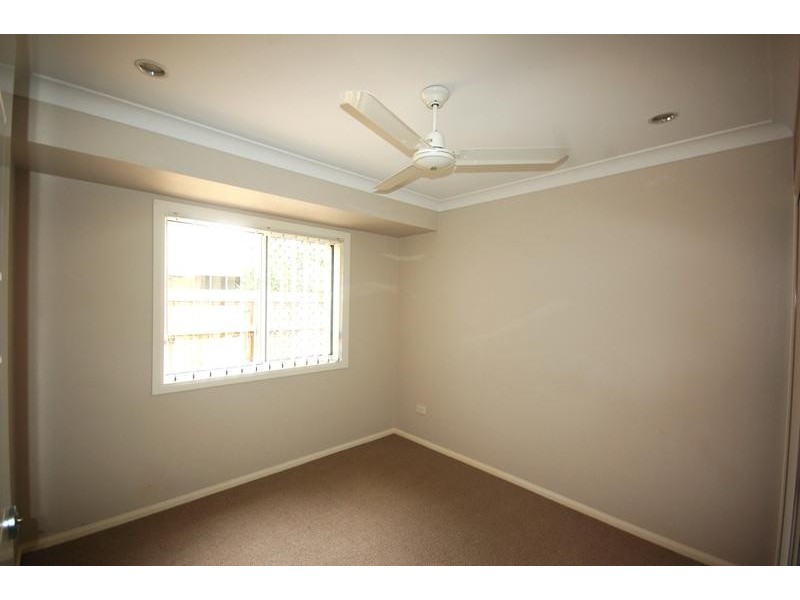 6 Mervyn Crescent, Redland Bay QLD 4165