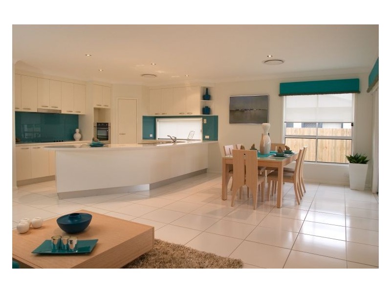 94 Bunker Road, Victoria Point QLD 4165