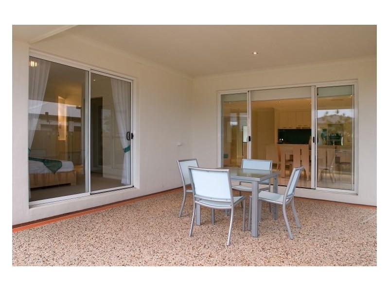 94 Bunker Road, Victoria Point QLD 4165