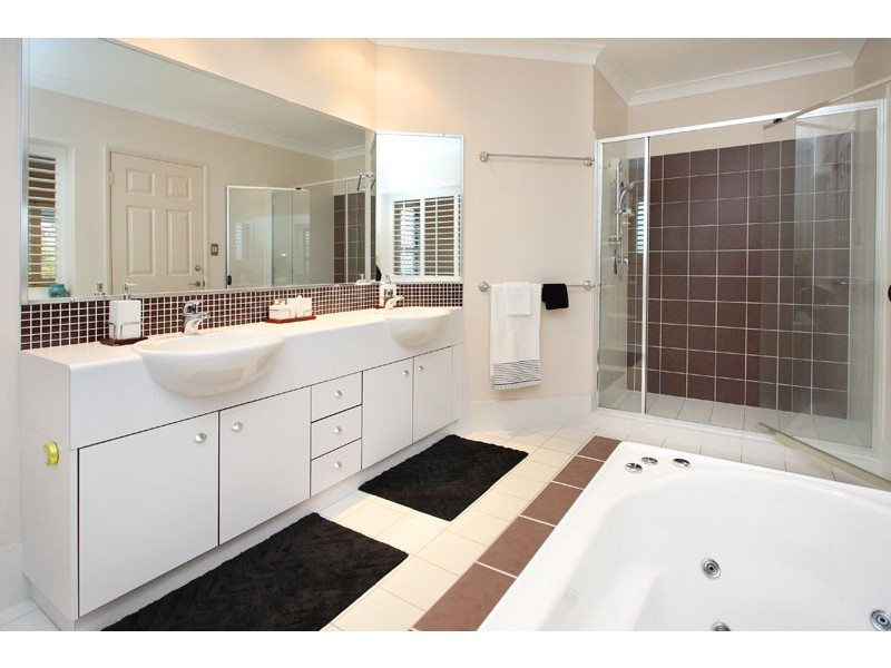 4 Beddoe Street, Thornlands QLD 4164