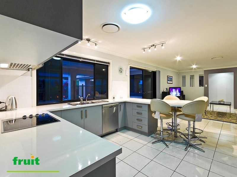 73 Clifford Perske Drive, Thornlands QLD 4164