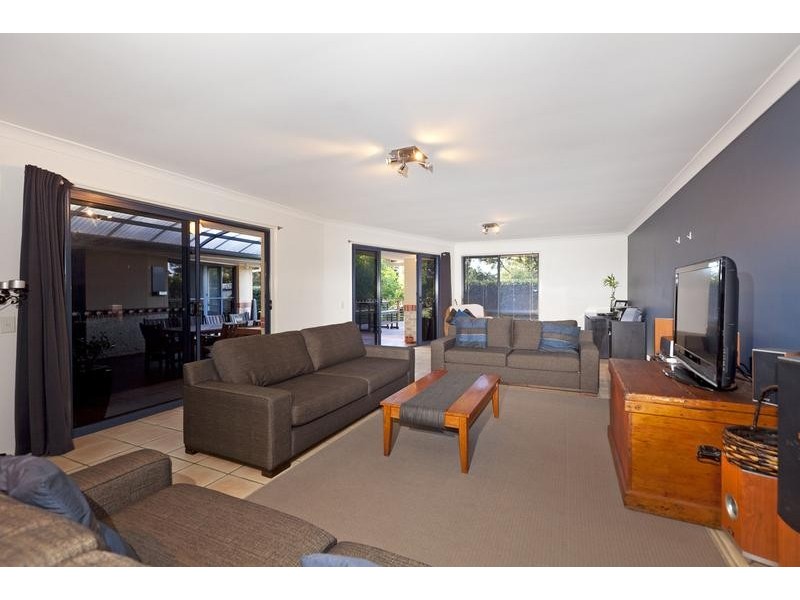 15 Malcomia Street, Redland Bay QLD 4165