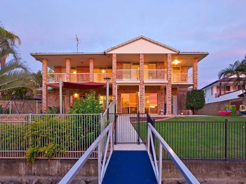 10 Kinsail Court, Raby Bay QLD 4163