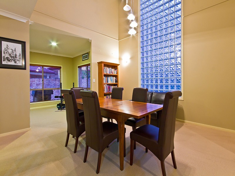 10 Kinsail Court, Raby Bay QLD 4163