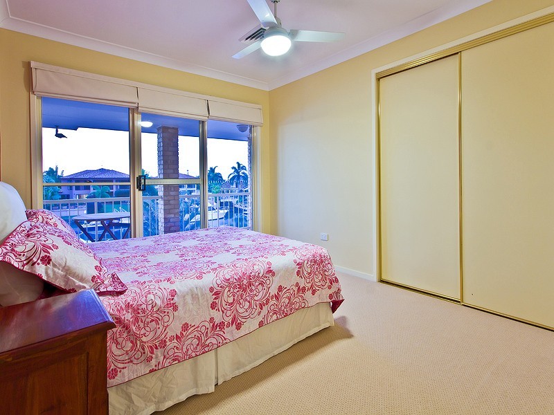 10 Kinsail Court, Raby Bay QLD 4163