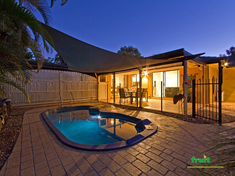 7 St Helena Court, Cleveland QLD 4163