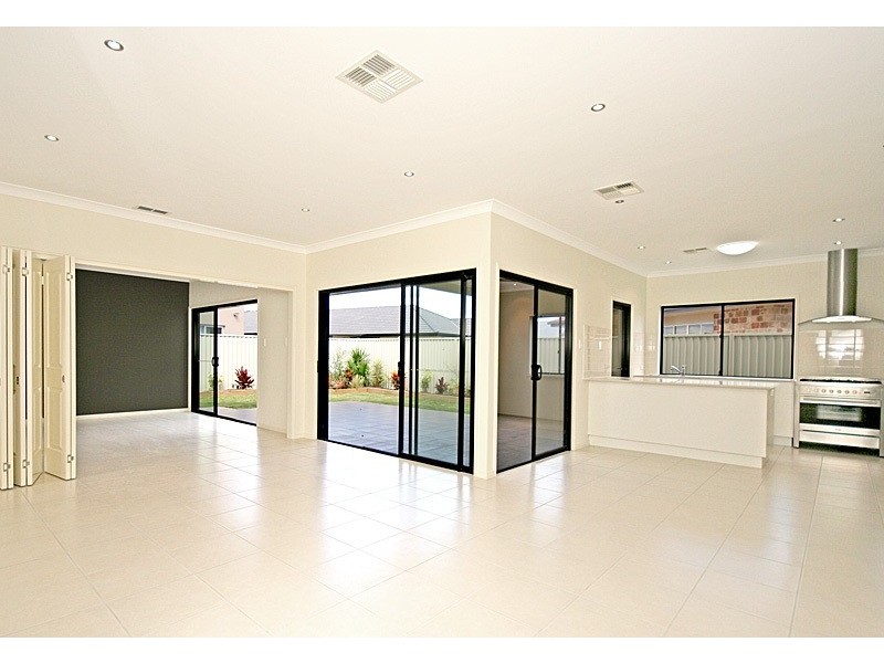 8 Wendy Close, Thornlands QLD 4164