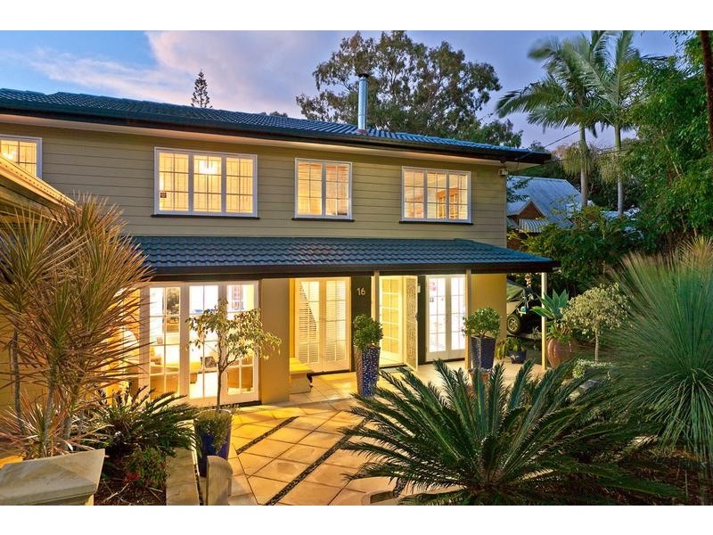 16 Marlin Street, Thorneside QLD 4158