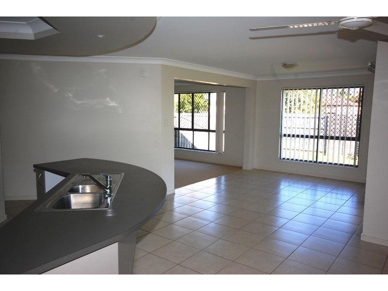 2 Montessa Street, Victoria Point QLD 4165