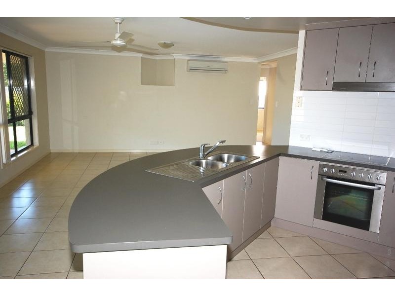 2 Montessa Street, Victoria Point QLD 4165