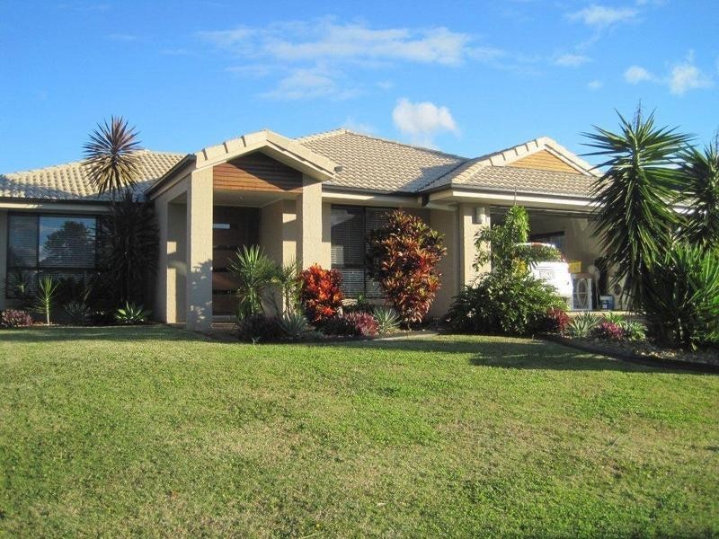 2 Foote Street, Redland Bay QLD 4165